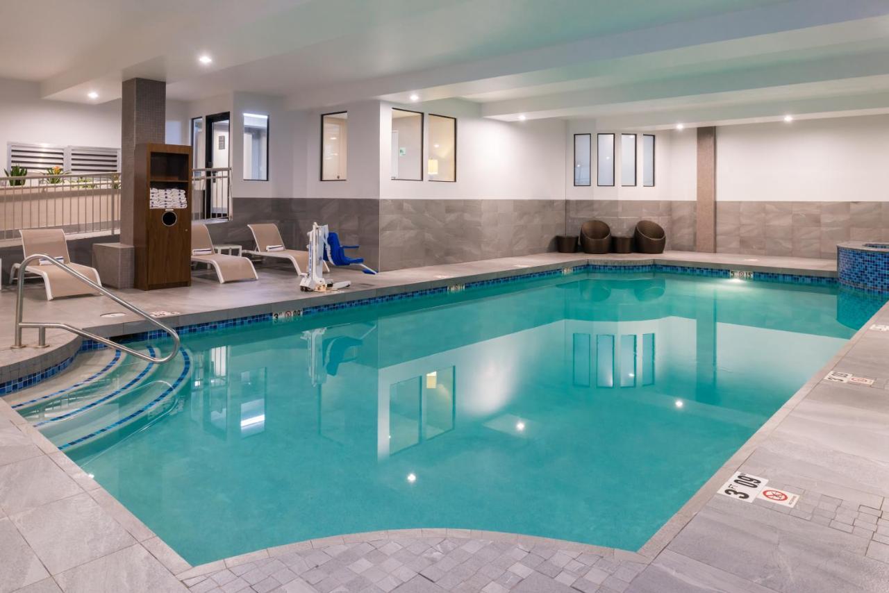 Holiday Inn Concord Downtown, An Ihg Hotel Extérieur photo
